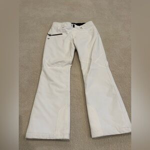 Obermeyer women’s ski pants color white size 6. Perfect conditions